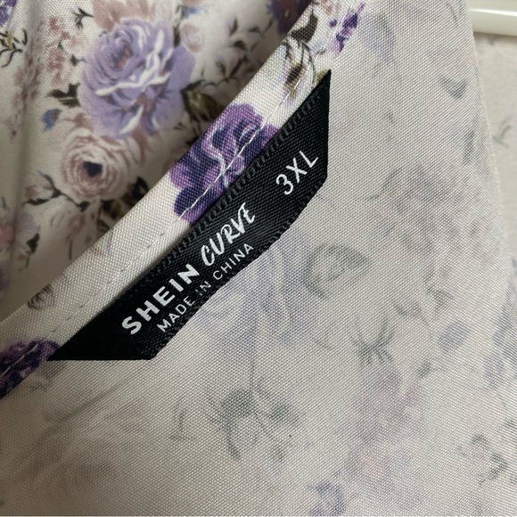 Woman's Dress-Plus size, Floral, Flutter Sleeve, Soft, Lightweight - Picture 8 of 11